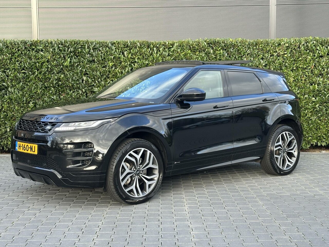 Land Rover Range Rover Evoque - 2.0 D150 AWD S R-DYNAMIC, NIEUW MODEL, EURO 6, NL AUTO, NAP PANO, CRUISE, NAVI, LEDER, AIR - AutoWereld.nl