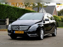 Mercedes-Benz B-klasse - 180 Ambition | AUTOMAAT | NAVI | AIRCO | CRUISE | LEDER | XENON | NAP | ZEER MOOIE GOEDN O