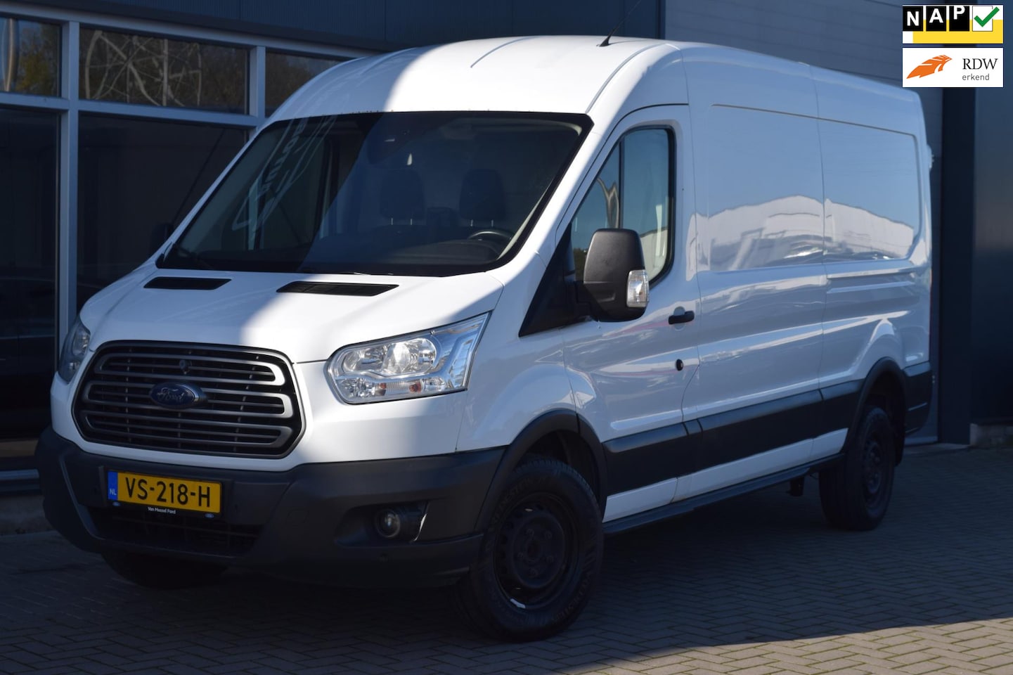 Ford Transit - 350 2.2 TDCI L3H2 Trend | Airco | Cruise | Camera | APK 11-2025 ! - AutoWereld.nl