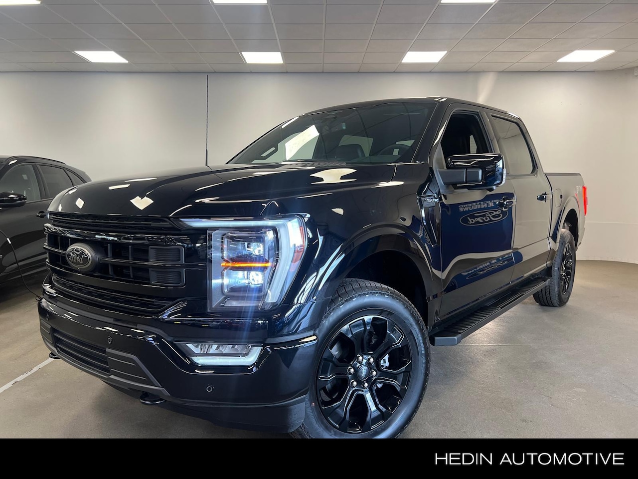 Ford F150 - USA 5.0 V8 SuperCrew Lariat Black Edition INCL. 122L onderbouw LPG | NIEUW UIT VOORRAAD LE - AutoWereld.nl