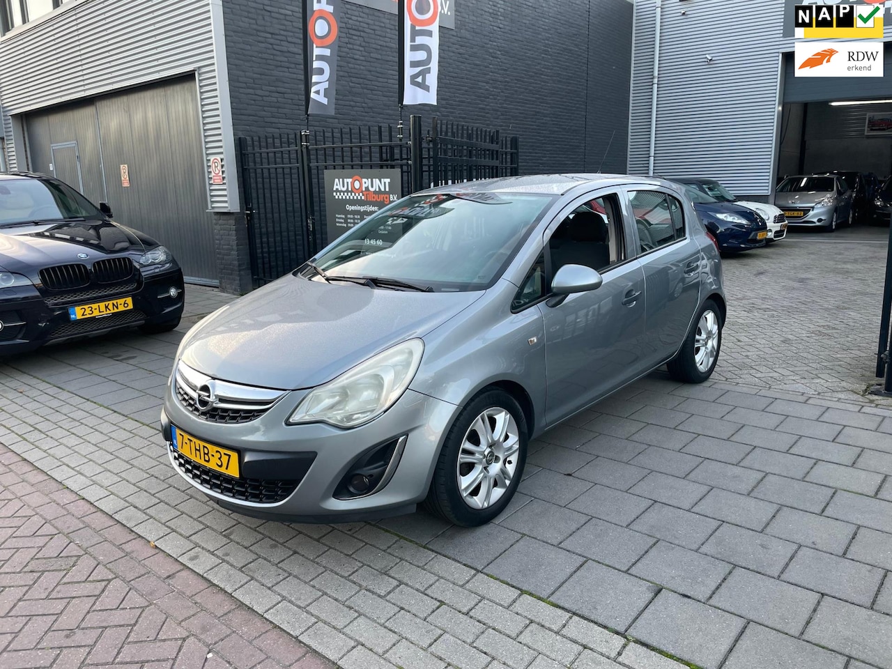 Opel Corsa - 1.2-16V Edition Sport Airco NAP APK - AutoWereld.nl