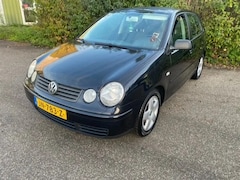 Volkswagen Polo - 1.4-16V FSI