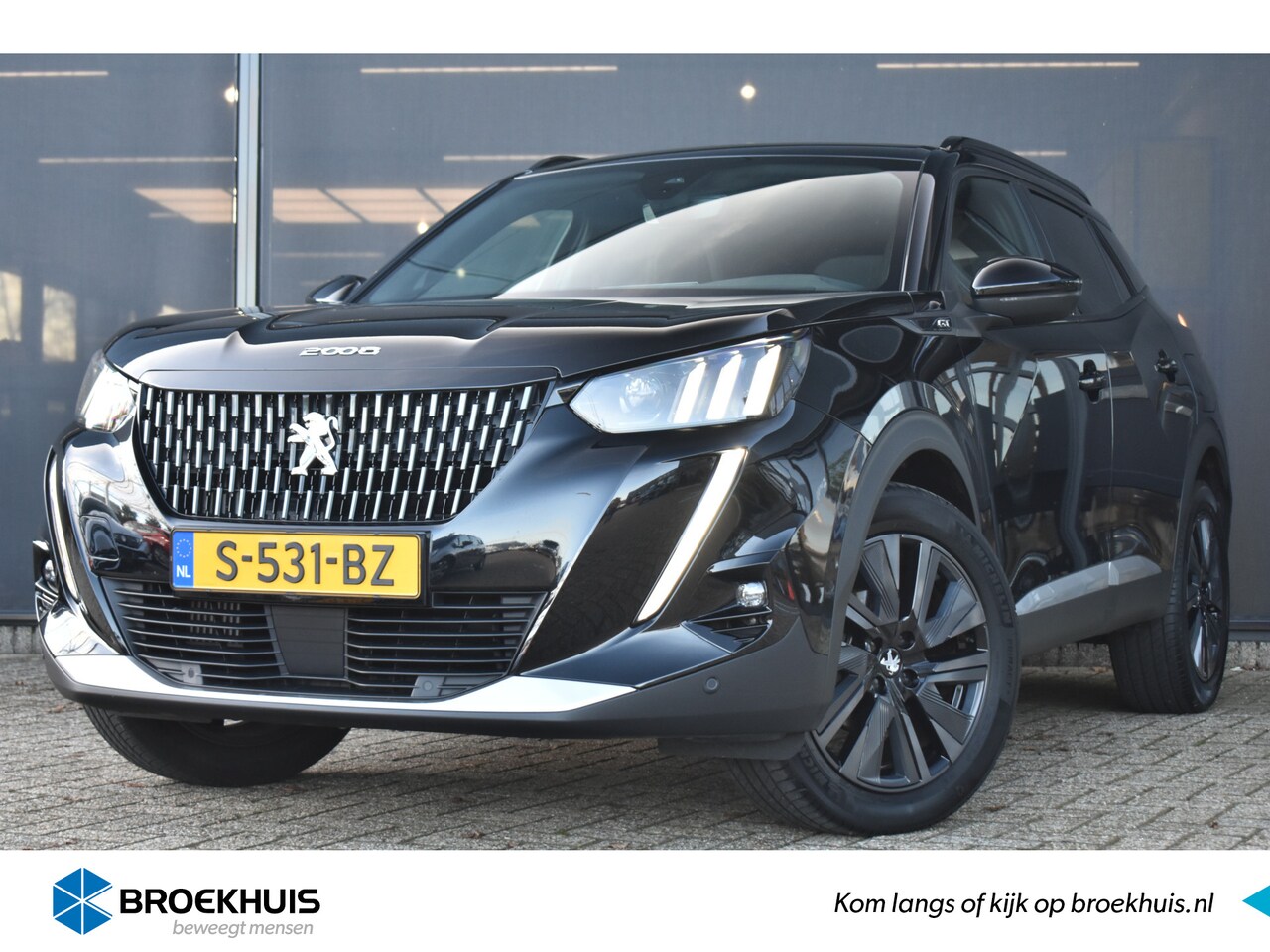 Peugeot 2008 - 1.2 PureTech GT Pack 130pk Automaat | Schuif/Kanteldak | Navigatie | Alcantara | Stoelverw - AutoWereld.nl