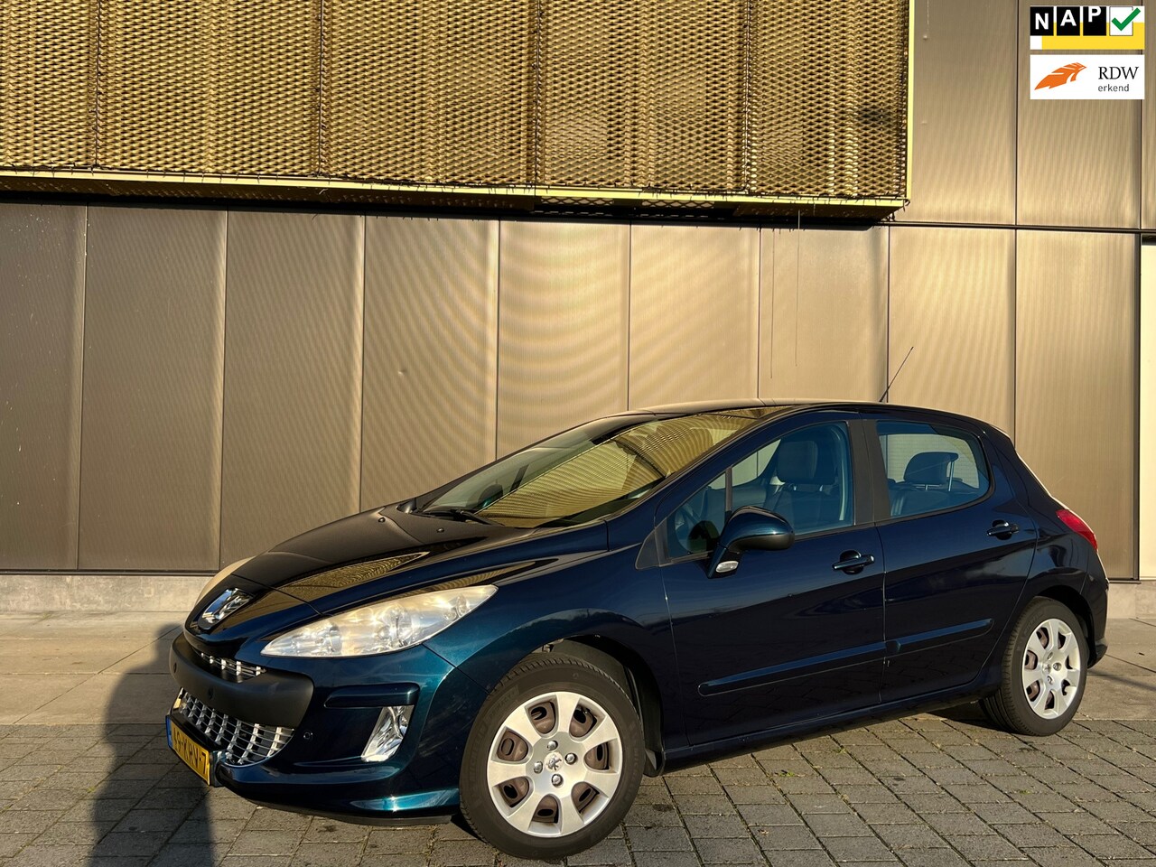 Peugeot 308 - 1.6 VTi XS Autom|1eigr|Navi|Cruise|Parkeers|Dealer onderh. - AutoWereld.nl