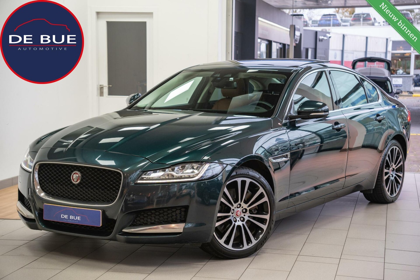 Jaguar XF Portfolio - 3.0d Facelift 300 PK 1 eig. Dealer onderhouden BTW - AutoWereld.nl