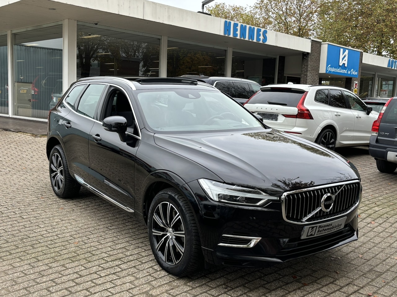 Volvo XC60 - T8 AWD Inscription HeadUp Keyless Harman Kardon Pano - AutoWereld.nl