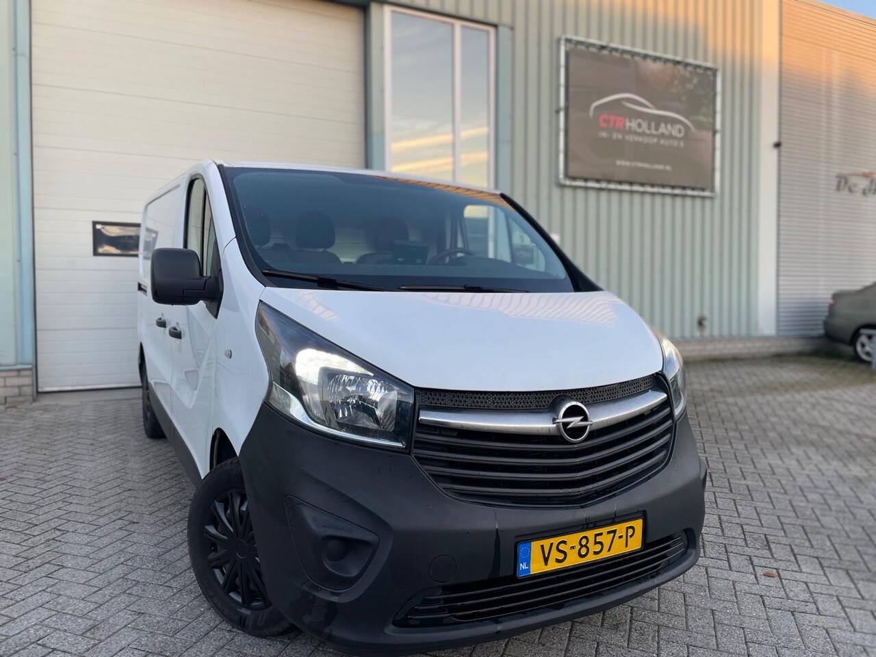 Opel Vivaro - 1.6 CDTI L1H1 Edition EcoFlex (12-2015) AC|WEINIG KILOMETERS! - AutoWereld.nl