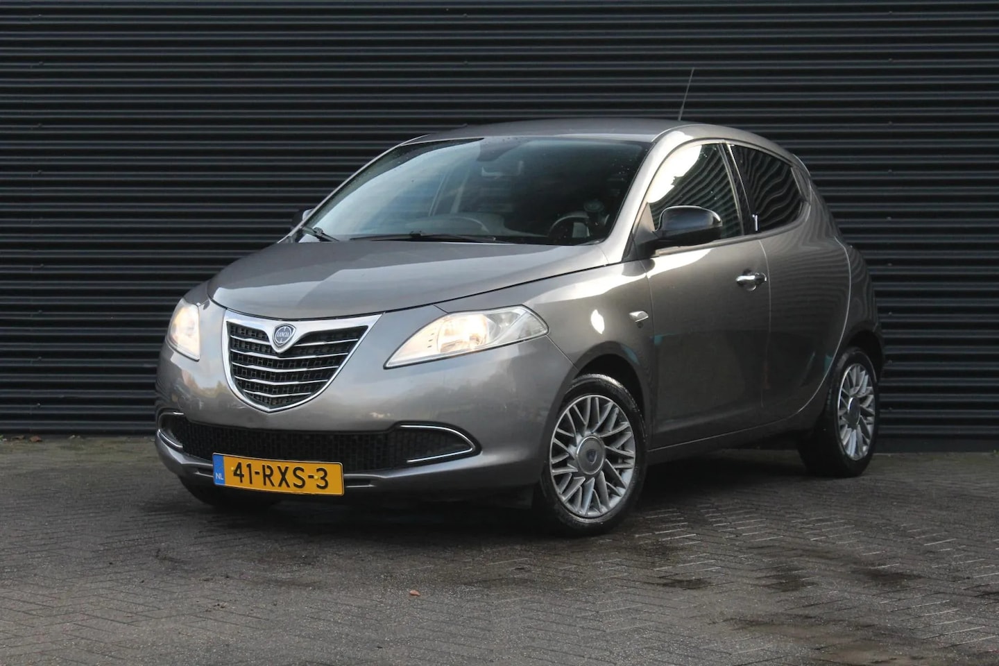 Lancia Y(psilon) - Ypsilon 0.9 TwinAir Silver | Airco | Cruise | PDC | - AutoWereld.nl