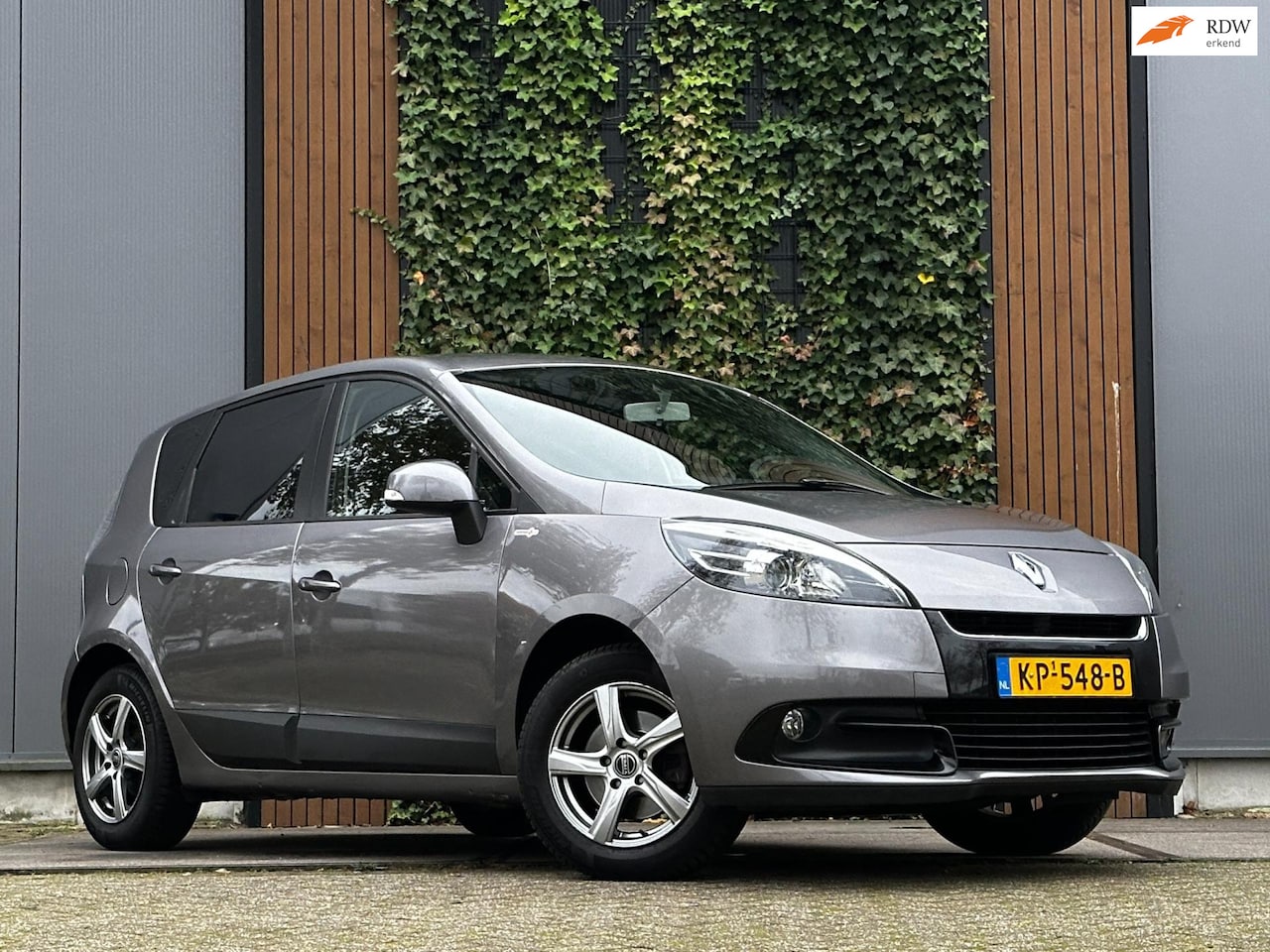 Renault Scénic - 1.6 Authentique AIRCO|TREKHAAK - AutoWereld.nl