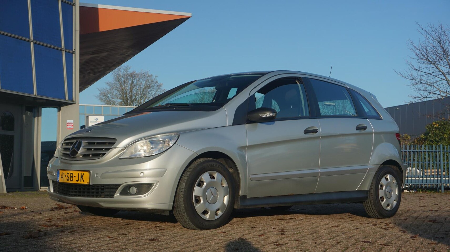 Mercedes-Benz B-klasse - 170 AUT/2e EIG/PDC V+A/Airco - AutoWereld.nl