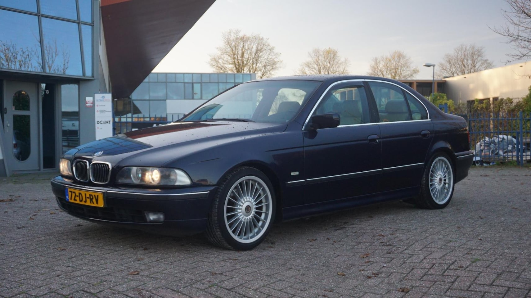 BMW 5-serie - 523i Executive 1e EIG!/ALPINA 18"/AUT/2.5L/PDC/Leder/Etc! - AutoWereld.nl