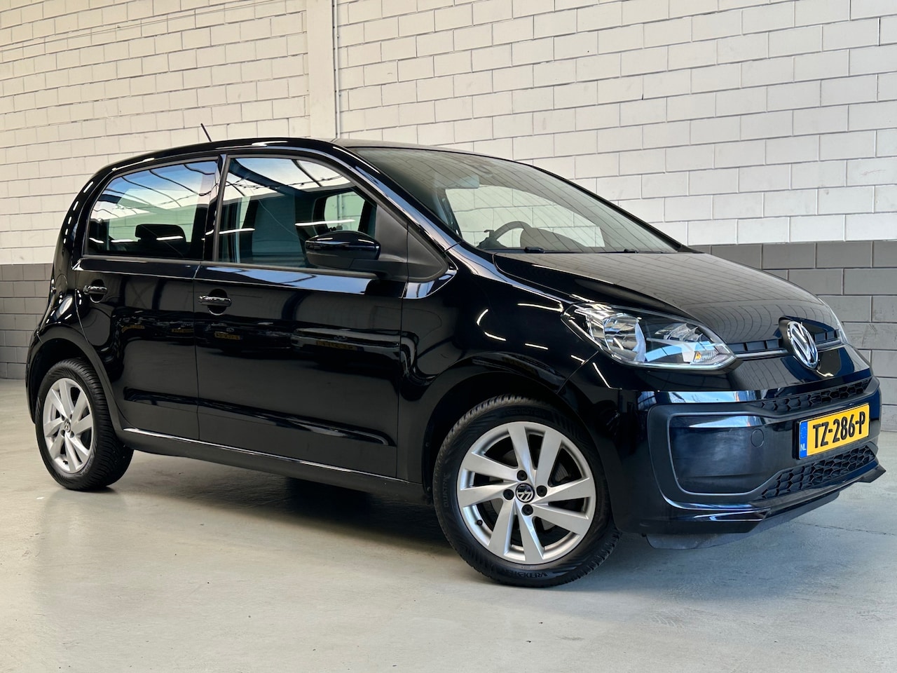 Volkswagen Up! - 1.0 BMT move up! 1.0 BMT move up! - AutoWereld.nl