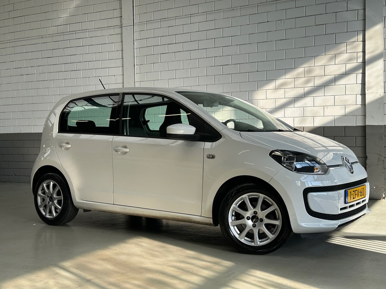 Volkswagen Up! - 1.0 move up! BlueMotion 1.0 move up! BlueMotion - AutoWereld.nl