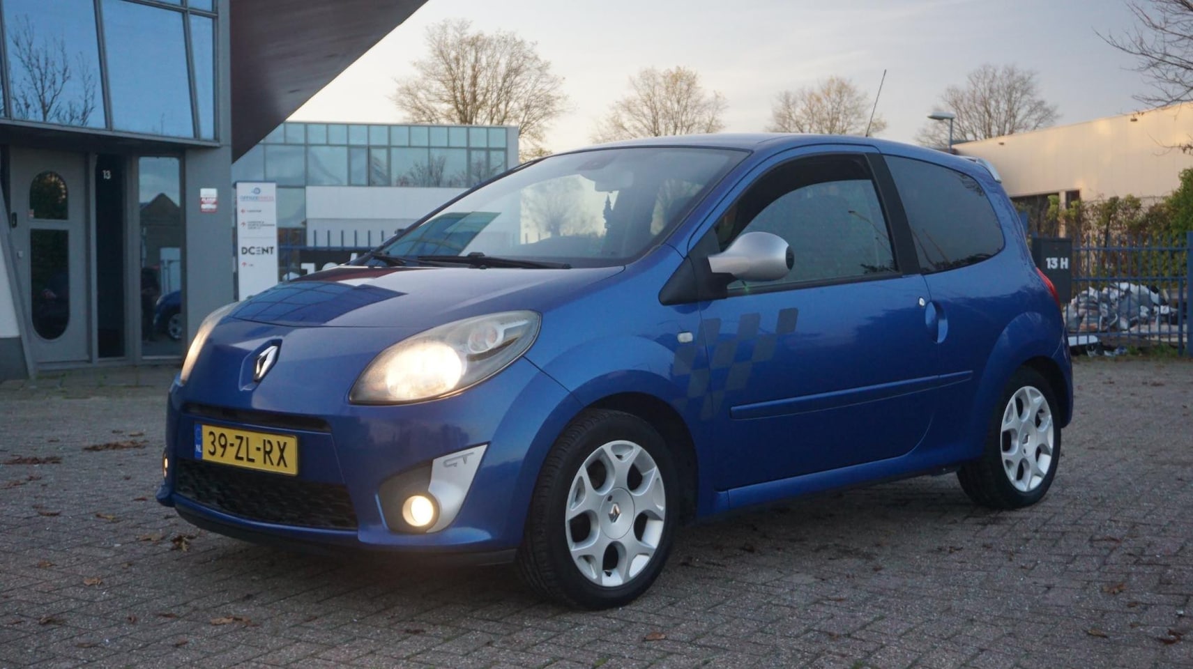 Renault Twingo - 1.2 TCE GT 1.2 TCE GT 101PK, Zeer Netjes, LMV 15", Airco, Stuurbekrachtiging, Toerenteller, Etc! - AutoWereld.nl