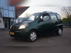 Toyota Yaris Verso - 1.3-16V VVT-i Sol 1e EIG/Zeer Netjes/Elektrische Ramen/Stuurbekrachtiging/Etc