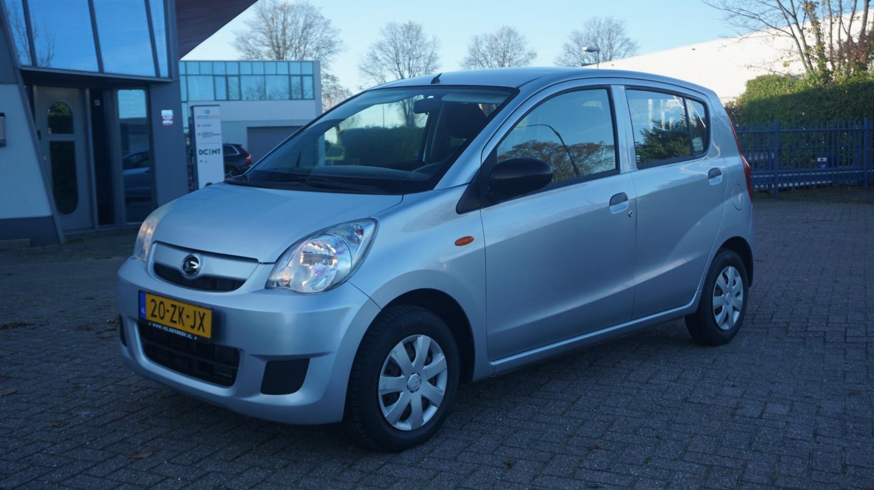 Daihatsu Cuore - 1.0 Trend 2e EIG/Nieuwe APK/5-Deurs/Stuurbekrachtiging/Zuinig! - AutoWereld.nl