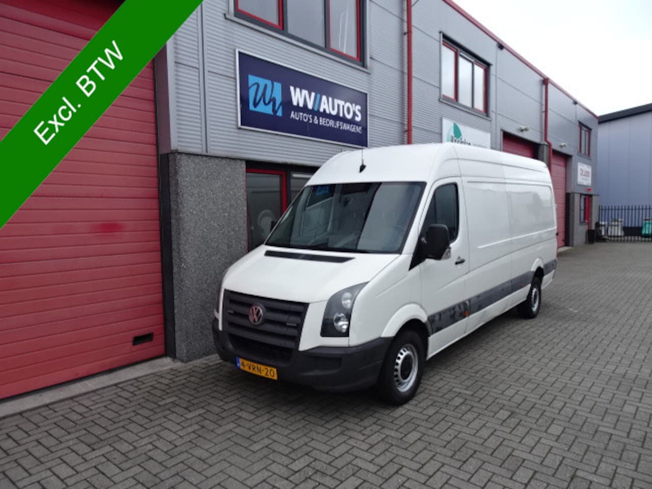 Volkswagen Crafter - 35 2.5 TDI L4H3 maxi xxxxl airco 3zits - AutoWereld.nl