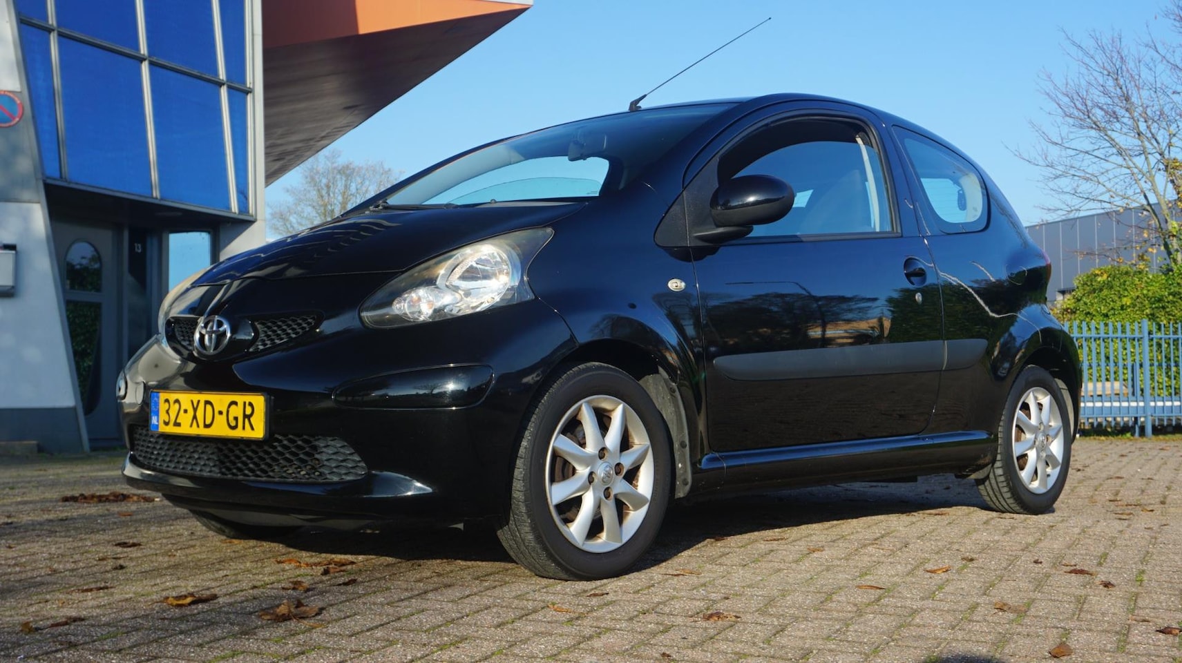 Toyota Aygo - 1.0-12V + Nieuwe APK/Elektrische Ramen/Centr. Deurvgr./Stuurbekr./Etc. - AutoWereld.nl