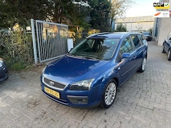 Ford Focus Wagon - 1.6-16V Futura, Apk 08/2025, Clima, Trekhaak, Dealeronderhouden