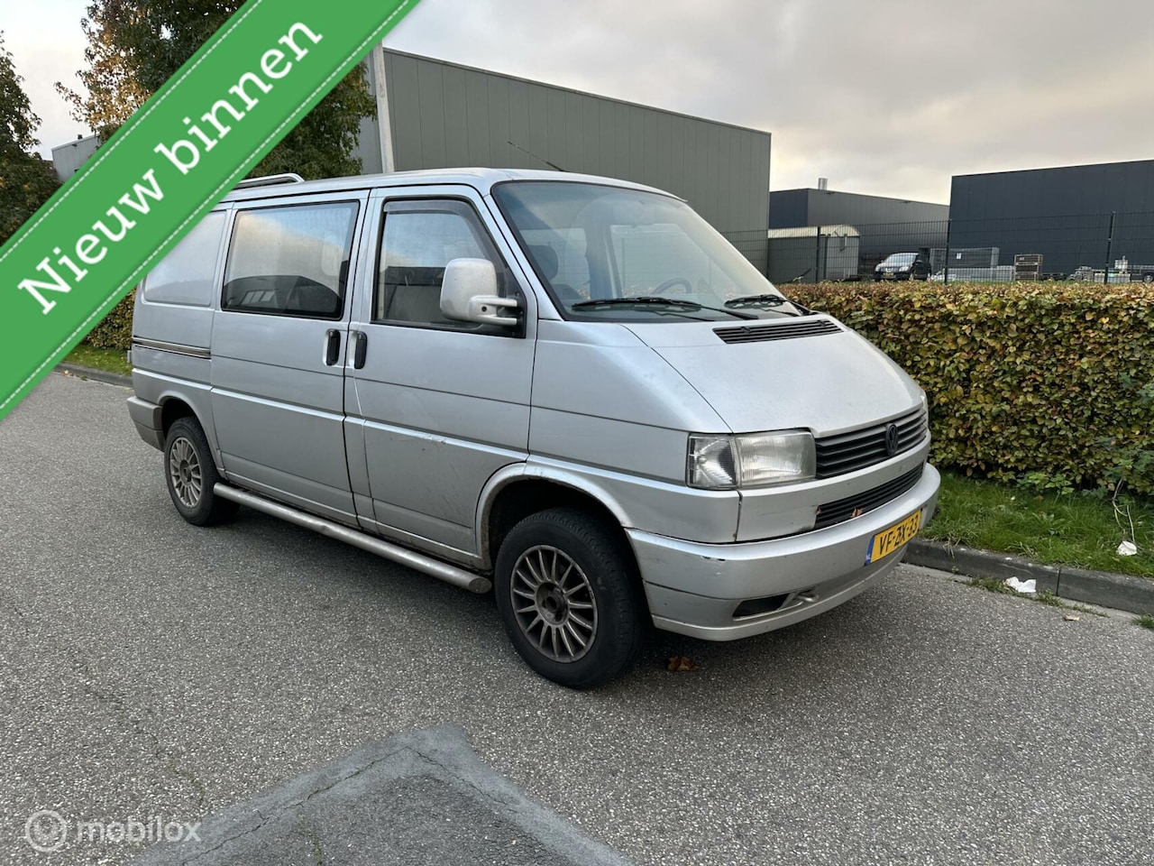 Volkswagen Transporter - dubbel cabine apk sept 25 - AutoWereld.nl