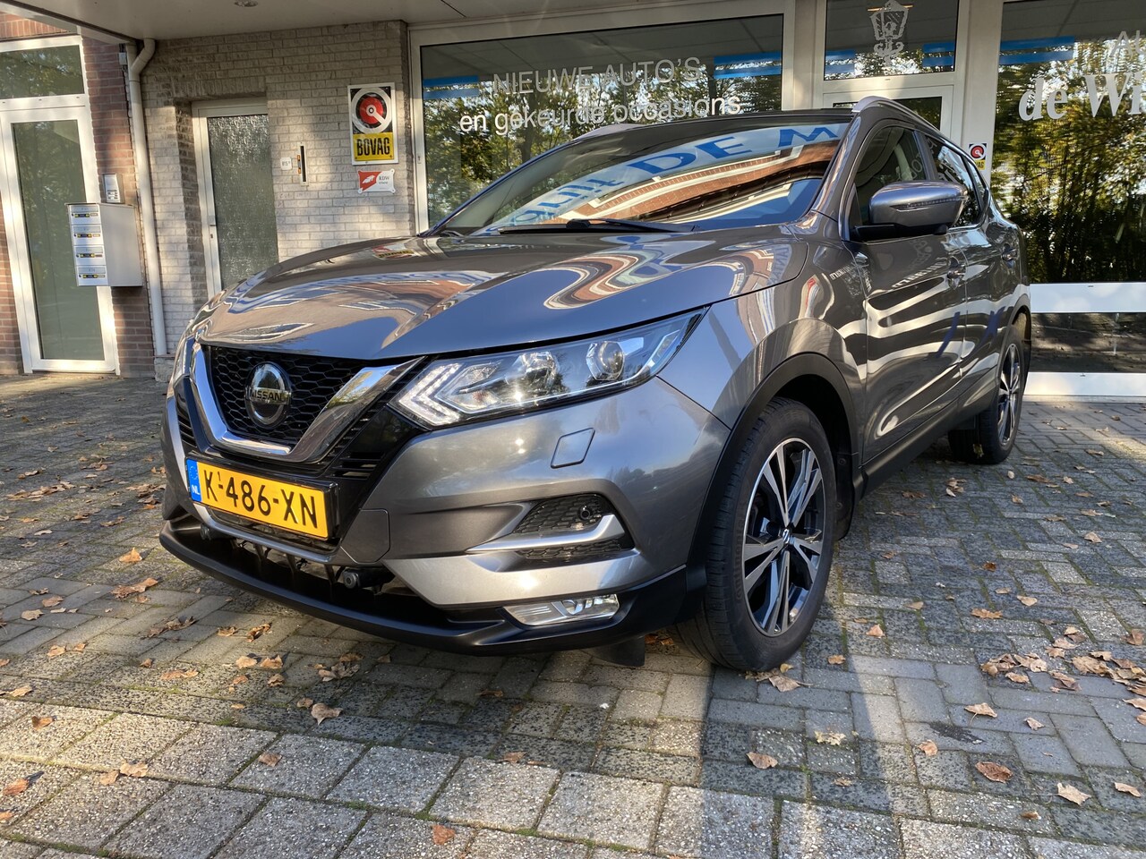 Nissan Qashqai - 1.3 DIG-T Tekna Navigatie/Cruisecontr./Panoramadak/Climatecontrole/Keyless Entry met Start - AutoWereld.nl