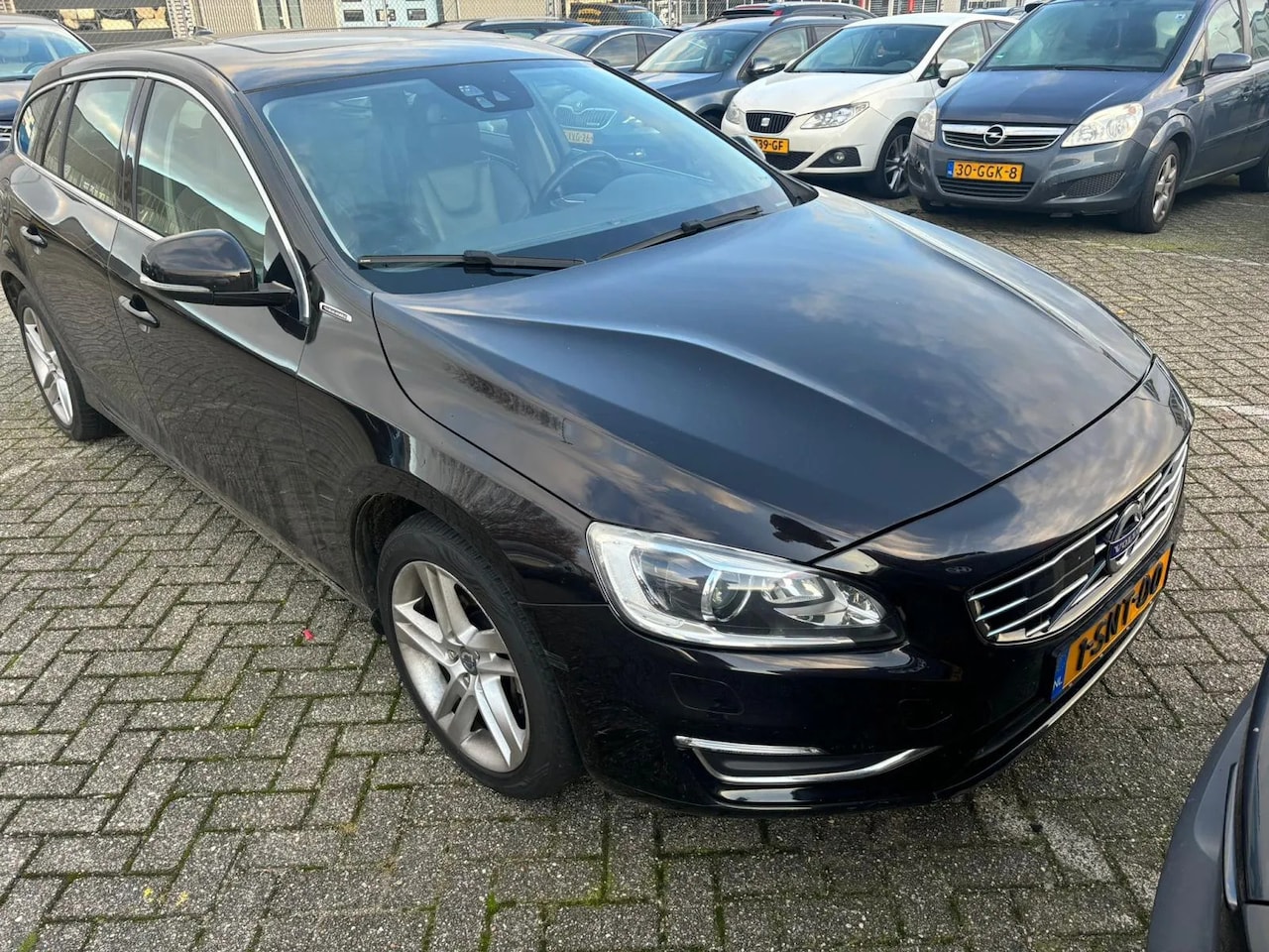 Volvo V60 - 2.4 D6 AWD Plug-In Hybrid Summum 2.4 D6 AWD Plug-In Hybrid Summum - AutoWereld.nl