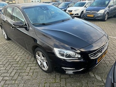 Volvo V60 - 2.4 D6 AWD Plug-In Hybrid Summum