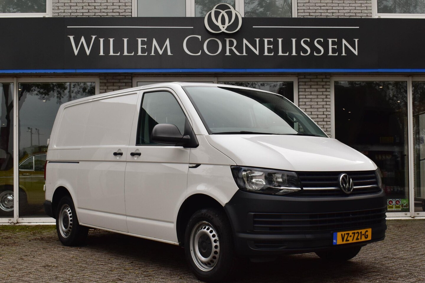 Volkswagen Transporter - 2.0 TDI L1H1 Comfortline EURO 6 Trekhaak - AutoWereld.nl