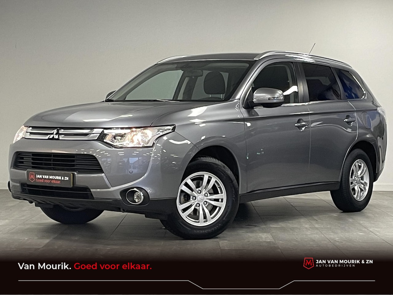 Mitsubishi Outlander - 2.0 CVT Business Edition Automaat | 7 persoons | Navigatie - AutoWereld.nl