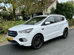 Ford Kuga - 1.5 ST-Line 4WD 182PK Automaat•Pano•Trekhaak