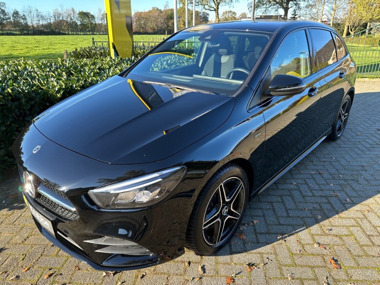 Mercedes-Benz B-klasse - 250e AMG Night Camera / Sfeer / Carplay - AutoWereld.nl