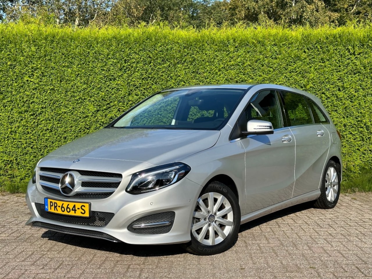 Mercedes-Benz B-klasse - Prestige Automaat / 40.202km! / Trekhaak / Stoelverwarming / PDC - AutoWereld.nl