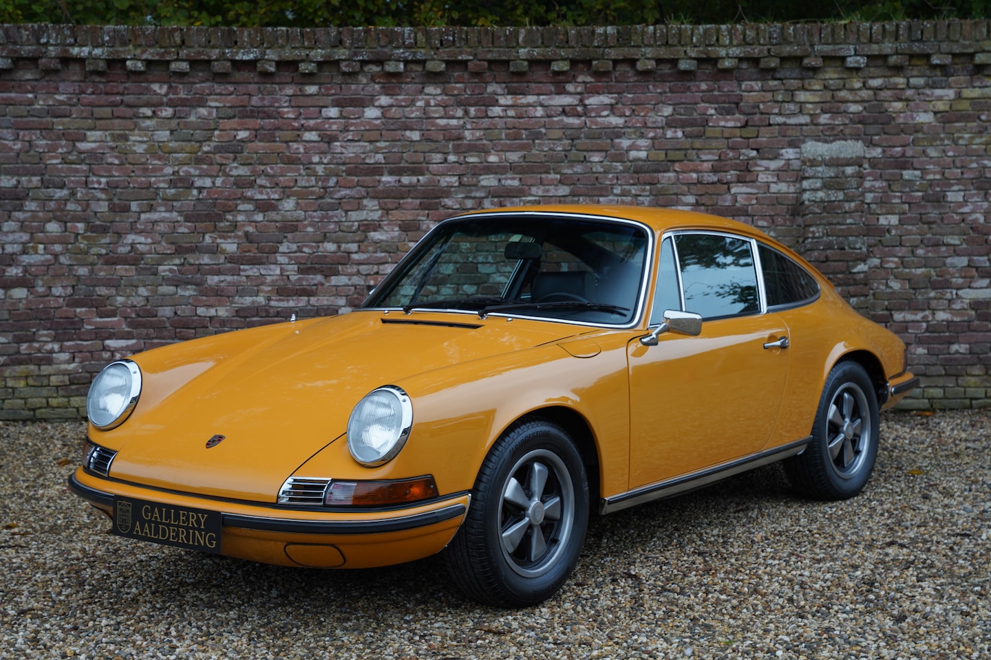 Porsche 911 - T Coupe Restored condition, Numbers according to Porsche "Certificate of Authenticity", Li - AutoWereld.nl