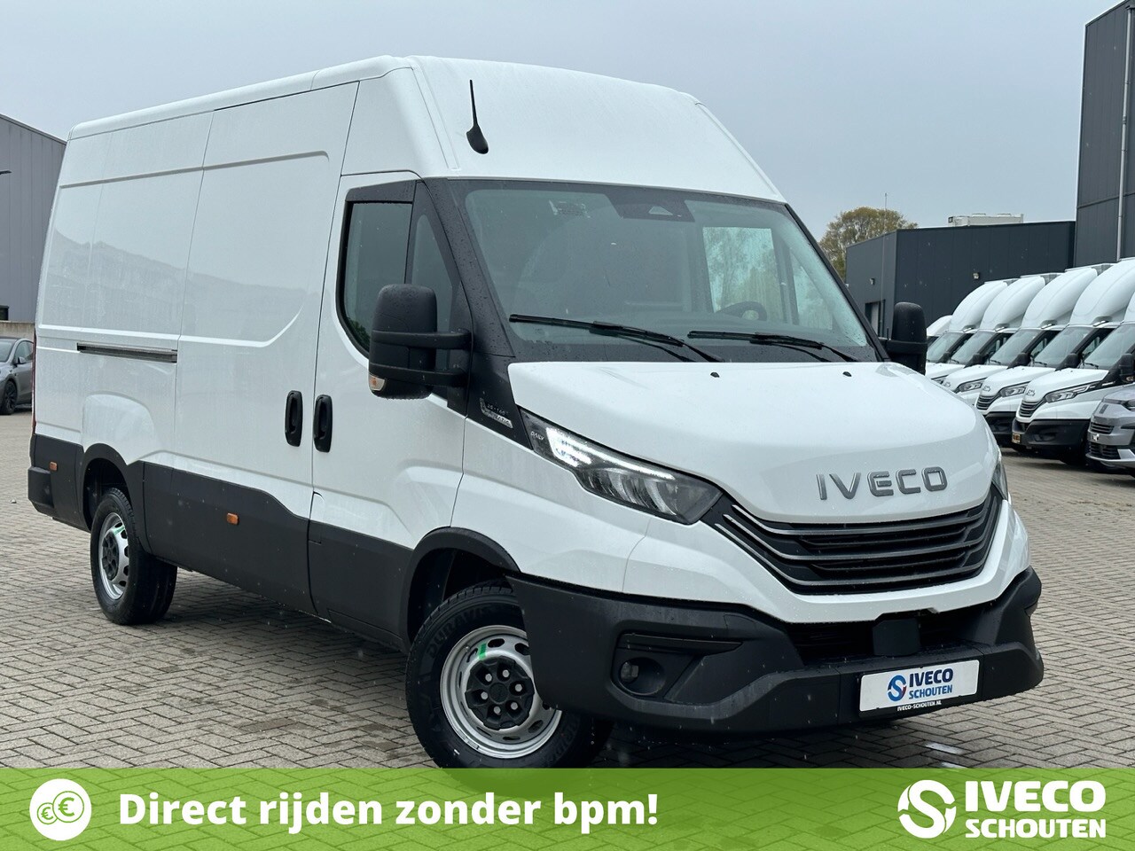 Iveco Daily - 35S14A8V AUTOMAAT WB 3.520L H2 - AutoWereld.nl