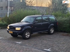 Ford Explorer - USA 4.0 V6 XLT 4x4 / 1e Eigenaar / Airco / Automaat / Nieuwe Apk