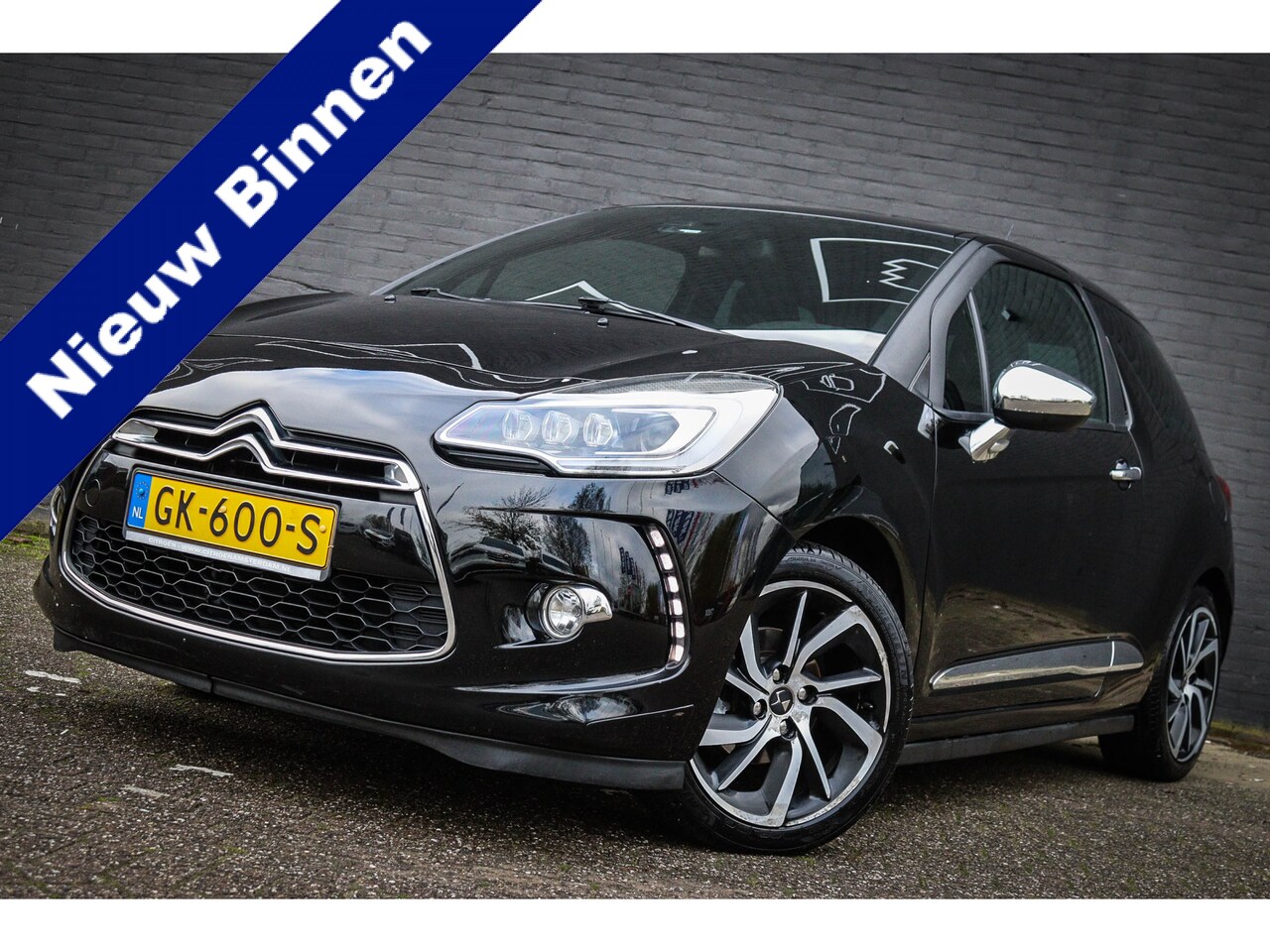 DS 3 - 1.2 PureTech So Chic Net binnen; Jouw droomauto? - AutoWereld.nl