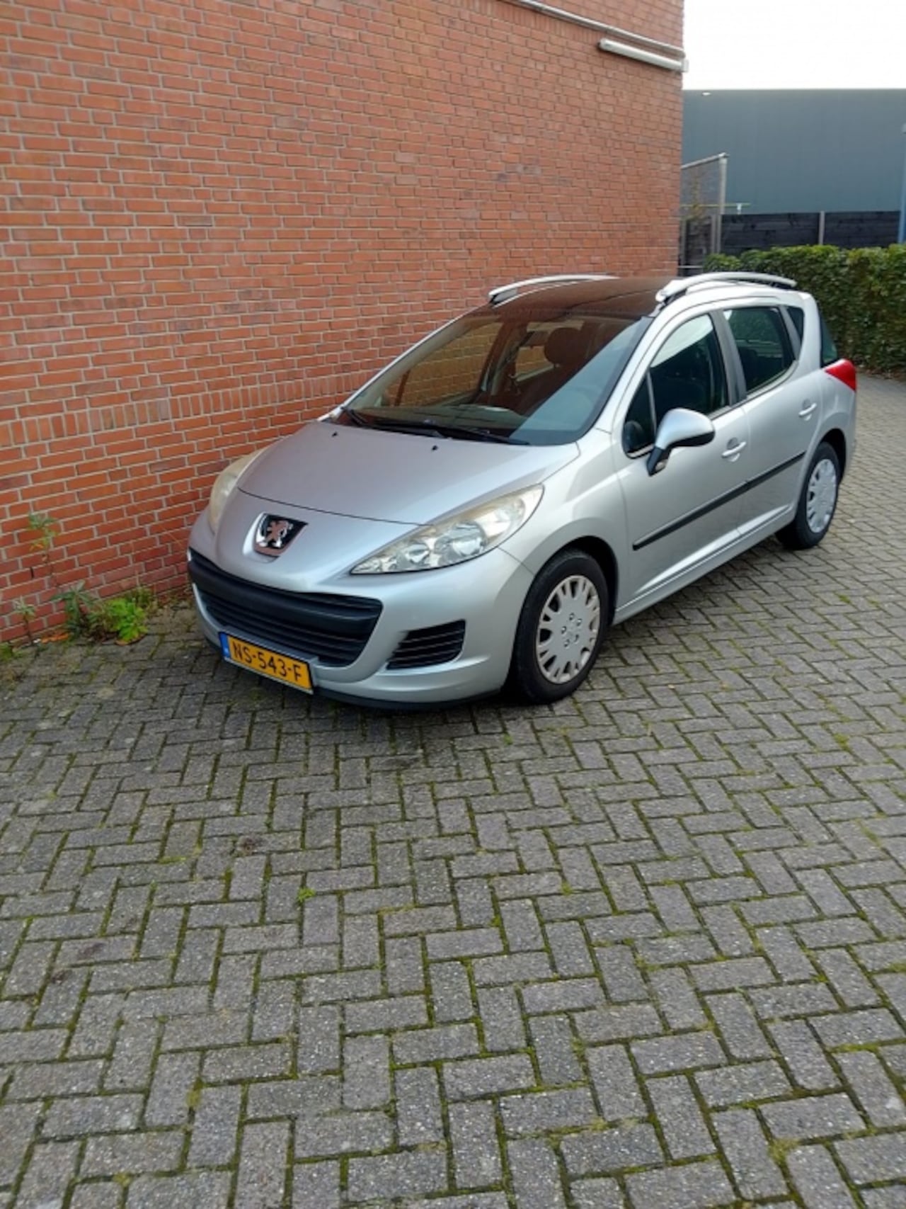 Peugeot 207 SW - 1.4 VTi Active 1.4 VTi Active - AutoWereld.nl