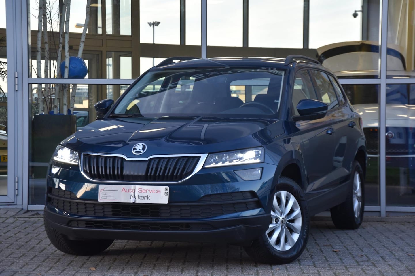 Skoda Karoq - 1.0 TSI Style Airco Nav. Pdc Led Btw DAB + Inruil Mogelijk - AutoWereld.nl