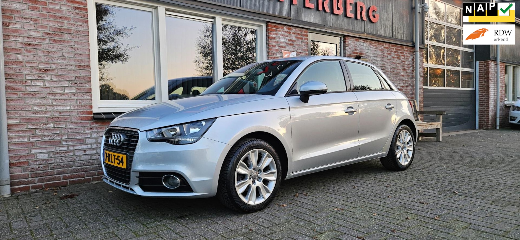 Audi A1 Sportback - 1.2 TFSI Ambition Pro Line Business Trekhaak! 5-Deurs! Airco! Cruise Control! Nette Auto! - AutoWereld.nl