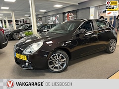 Alfa Romeo Giulietta - 1.4 T Distinctive Lusso, Automaat, facelift, Navigatie, pdc, 170pk