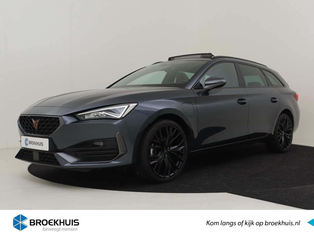 CUPRA Leon Sportstourer - 1.4 e-Hybrid VZ Performance 245pk | Cruise control | Panorama dak | Keyless | Privacy glas - AutoWereld.nl