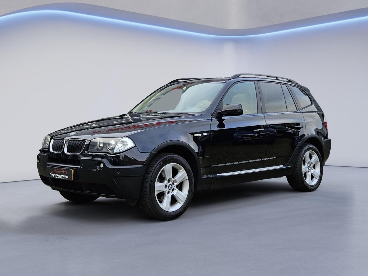 BMW X3 - 3.0i Executive Automaat / Trekhaak / Volledig leder interieur / Stoelverwarming / Parkeers - AutoWereld.nl