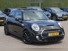 MINI Cooper S - 2.0 Chili Serious Business / Panoramadak / Camera / Head-up / Leder / Harman Kardon / Navi