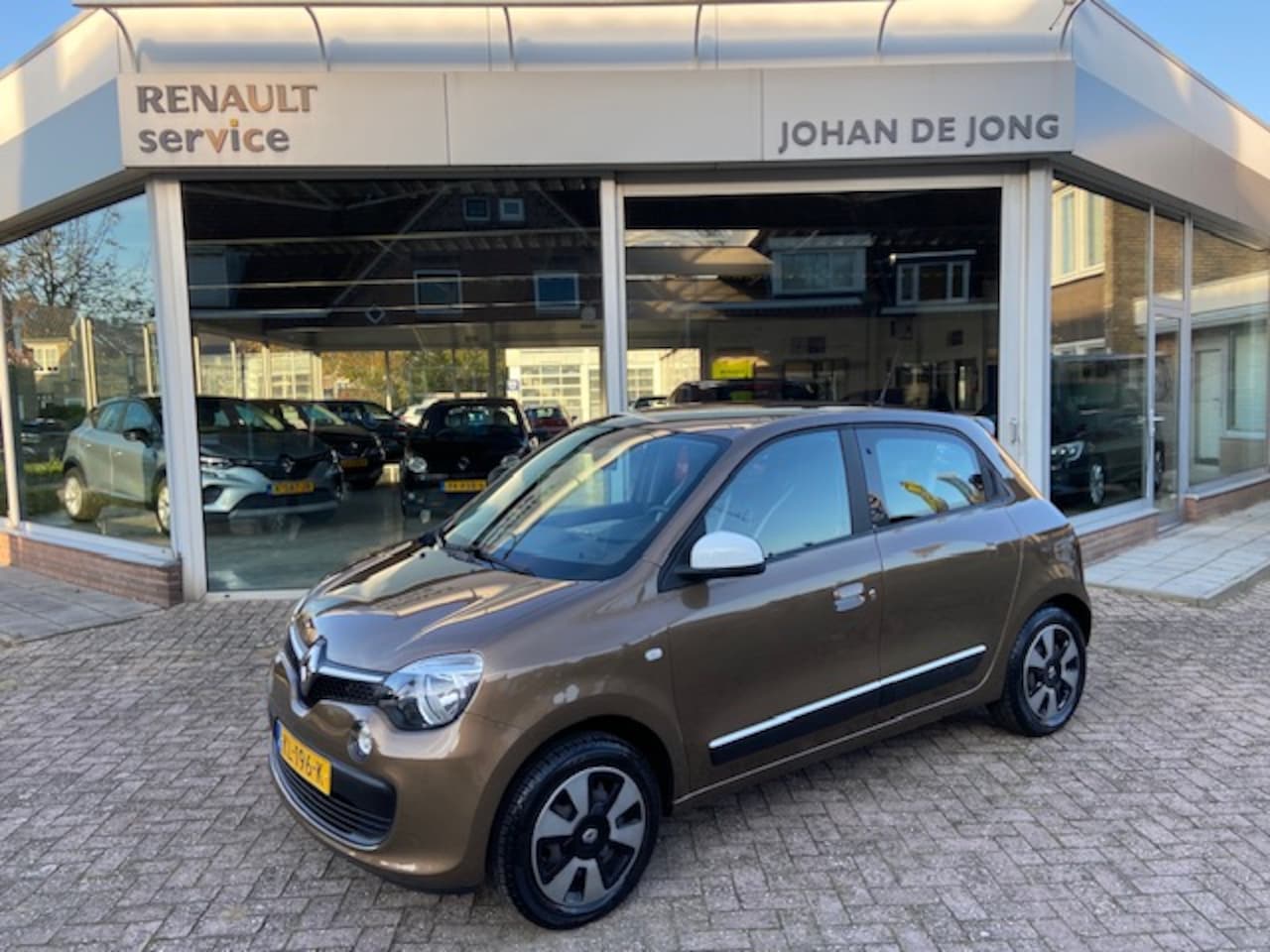 Renault Twingo - 1.0 SCe 70pk Dynamique NAVI - AutoWereld.nl