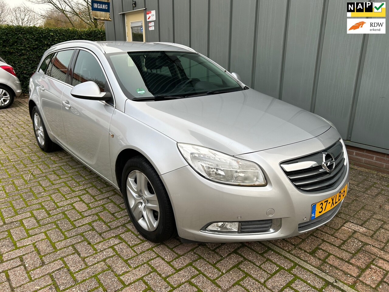 Opel Insignia Sports Tourer - 1.4 Turbo EcoFLEX Edition NAP//AIRCO//CRUISE//TREKHAAK//CV+AB//ELEC.RAMEN - AutoWereld.nl