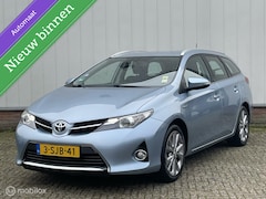 Toyota Auris - 1.8 Hybrid Dynamic | Navi | Camera | Led | Tr-haak | 17 Inch LMV |