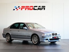 BMW M5 - E39 Nieuwstaat M5