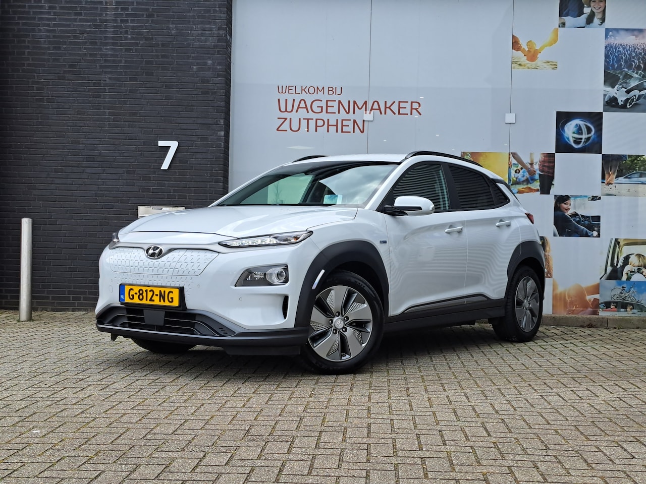 Hyundai Kona Electric - EV Premium 64 kWh Automaat | STOELVENTILATIE+VERWARMING | LUXE UITVOERING | - AutoWereld.nl