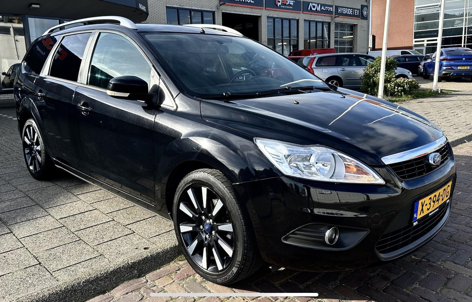 Ford Focus Wagon - 1.6-16V Black Magic - AutoWereld.nl