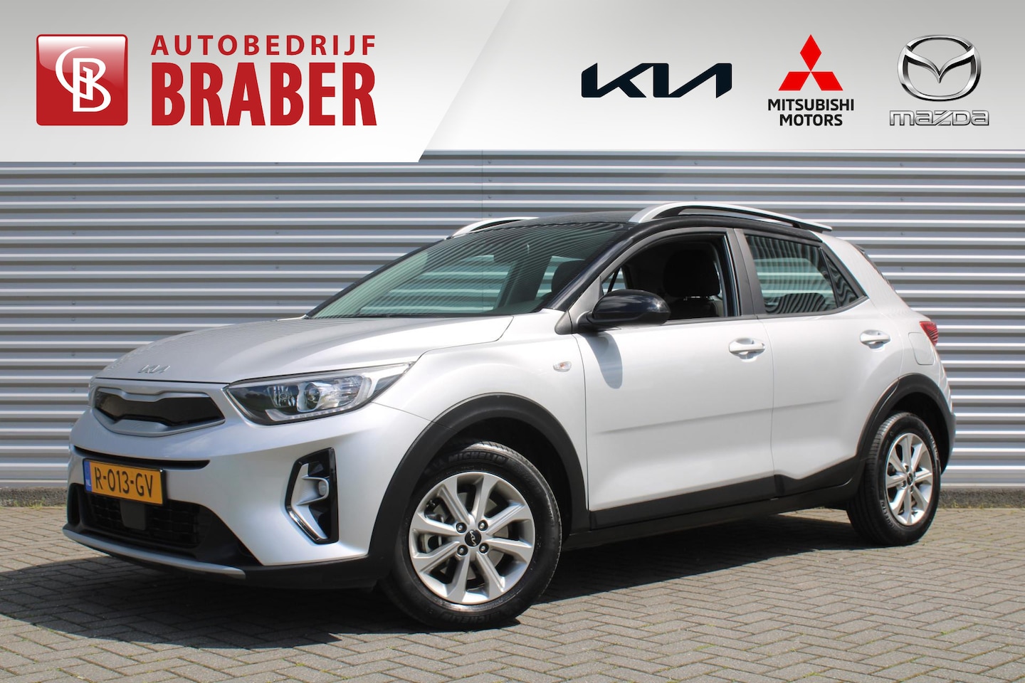 Kia Stonic - 1.0 T-GDi MHEV DynamicLine Nav Pack | Airco | Camera | Navi | Cruise | 15"LM | - AutoWereld.nl